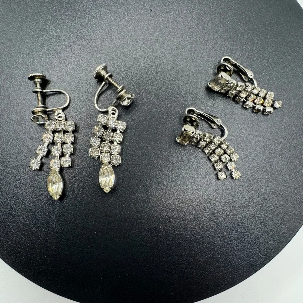 Vintage Costume Sparkling Rhinestone Dangle Earrings Clip Ons Silver‎ Tone D14Q